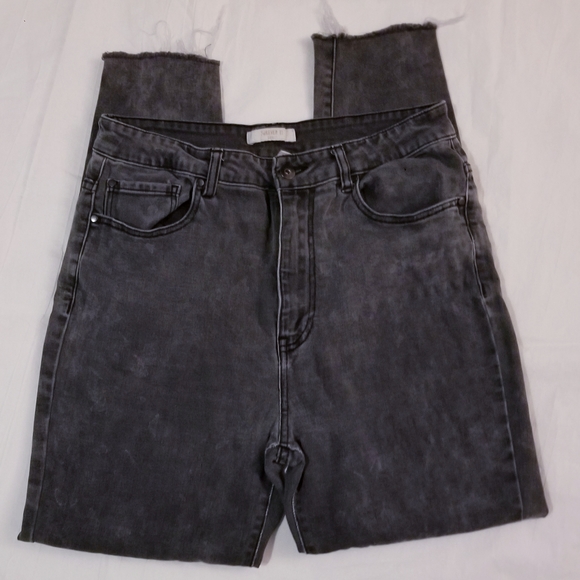 Forever 21 Denim - Forever 21 Women's Denim High Rises Skinny Leg Raw Hem Jeans Size 30